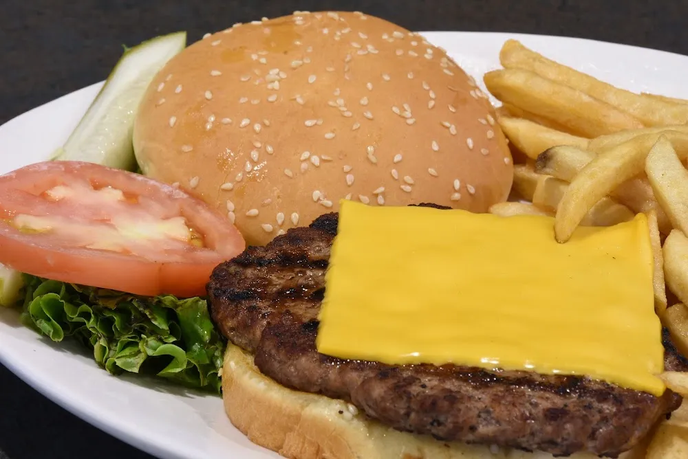 Cheeseburger & Fries