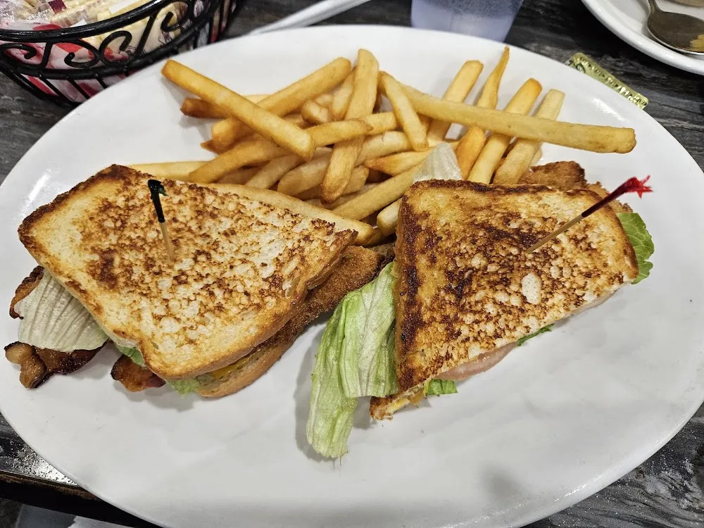 Grilled Cheese & Fries
